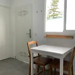 Coliving Mol-terrace, En-suite Bathroom, Fridge & Tv 3*