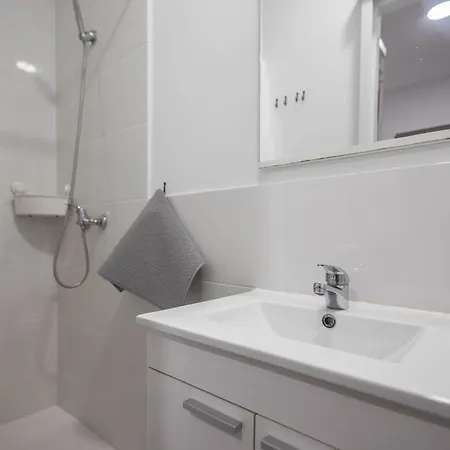Guest house Coliving Mol-terrace, En-suite Bathroom, Fridge & Tv Las Palmas de Gran Canaria
