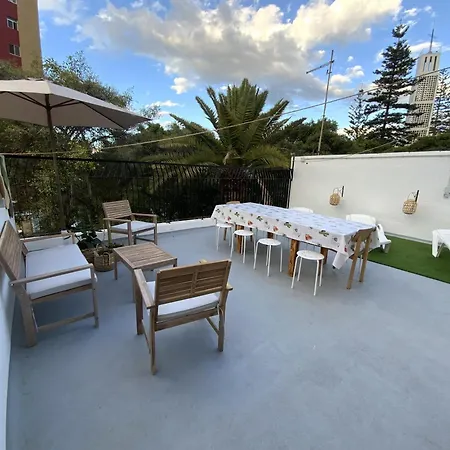 Guest house Coliving Mol-terrace, En-suite Bathroom, Fridge & Tv Las Palmas de Gran Canaria