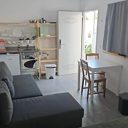 Penzion Coliving Mol-terrace, En-suite Bathroom, Fridge & Tv 3*